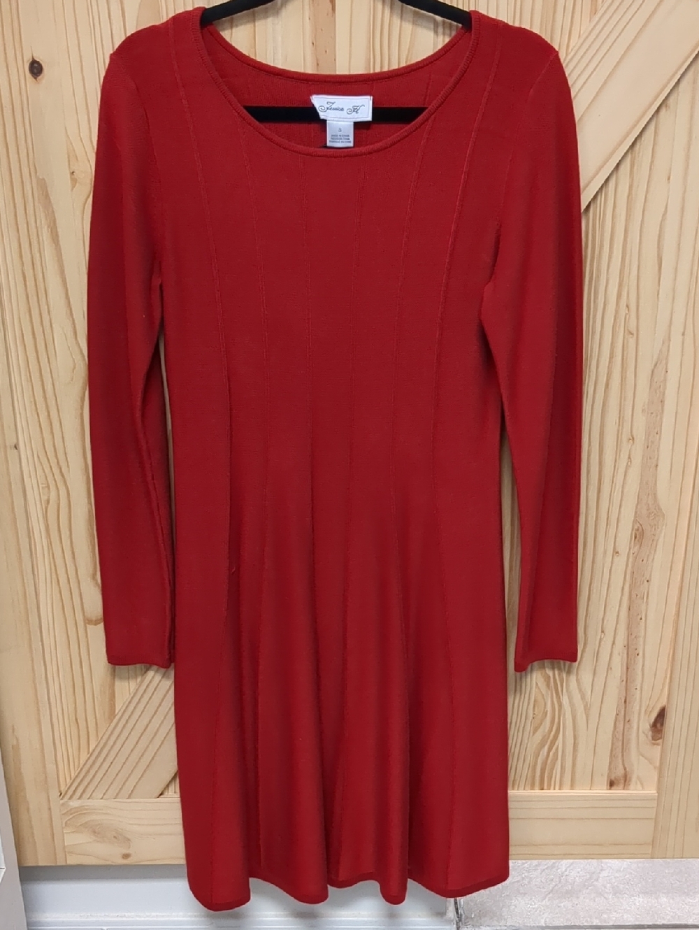 Women’s Red Long-Sleeve Scoop Neck Knit Dress